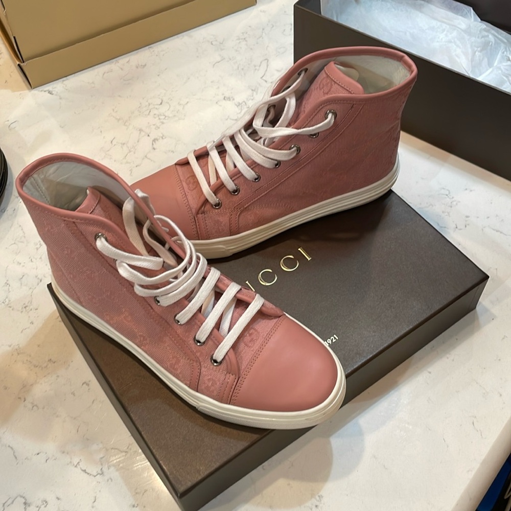 GUCCI GG Miro High Top Sneakers Soft Pink Monogram Lace Up Fabric EU 39